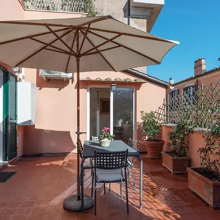 Trastevere Luxury Apartment With Terrace Rome Exterior photo
