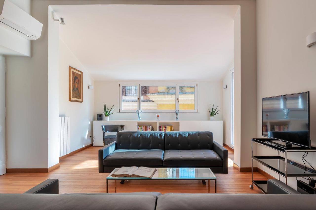 Trastevere Luxury With Terrace Apartment Rom